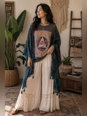 Pink Floyd Graphic Kimono Tee